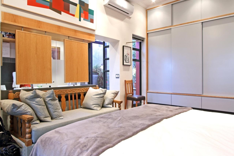 To Let 2 Bedroom Property for Rent in Green Point Western Cape